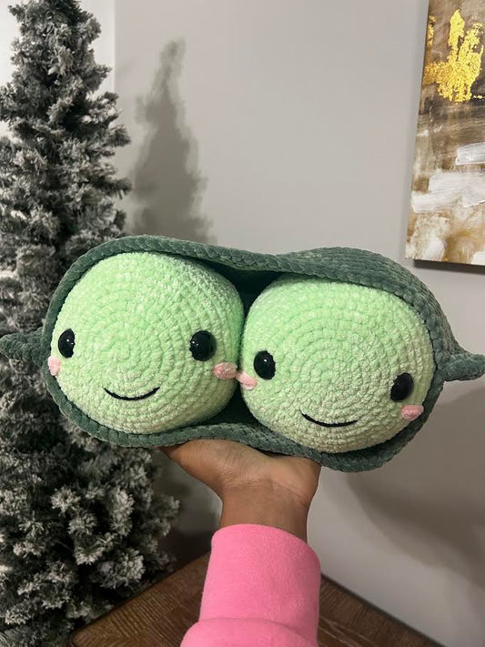 peas in a pod amigurumi